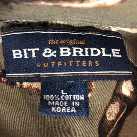 Bit And Bridle Big Buck Deer And Muzzle Loader Men’s Shirt Size L Large EUC! - Picture 6 of 6